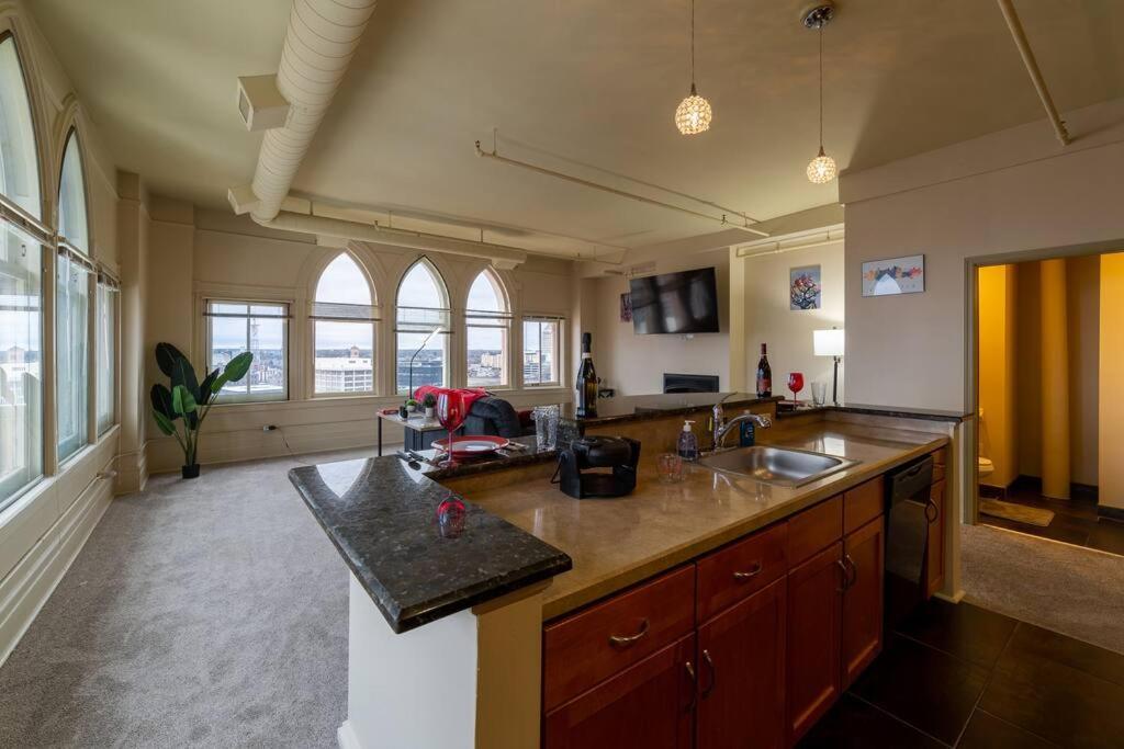 羅徹斯特King Bed W/ Panoramic Views Of Dt!公寓 外观 照片